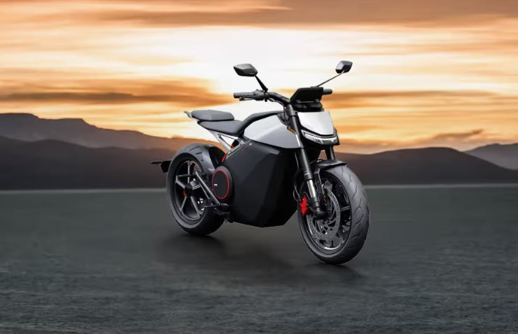 The Ola Roadster Pro stands out as India’s fastest electric motorcycle